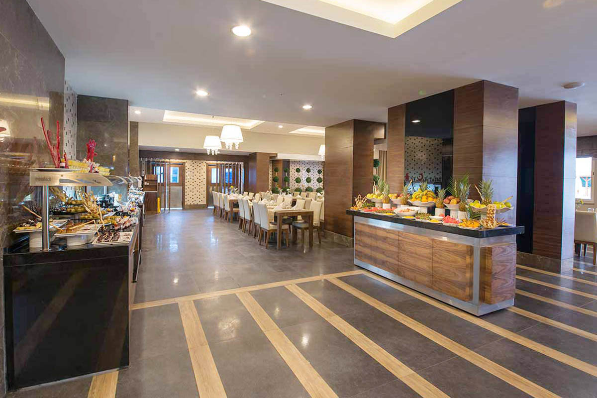 Ramada Lara 03